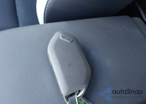 2025 Kia K4 Gt-Line Turbo from USA, damaged, VIN 3KPFW4DC4SE187399